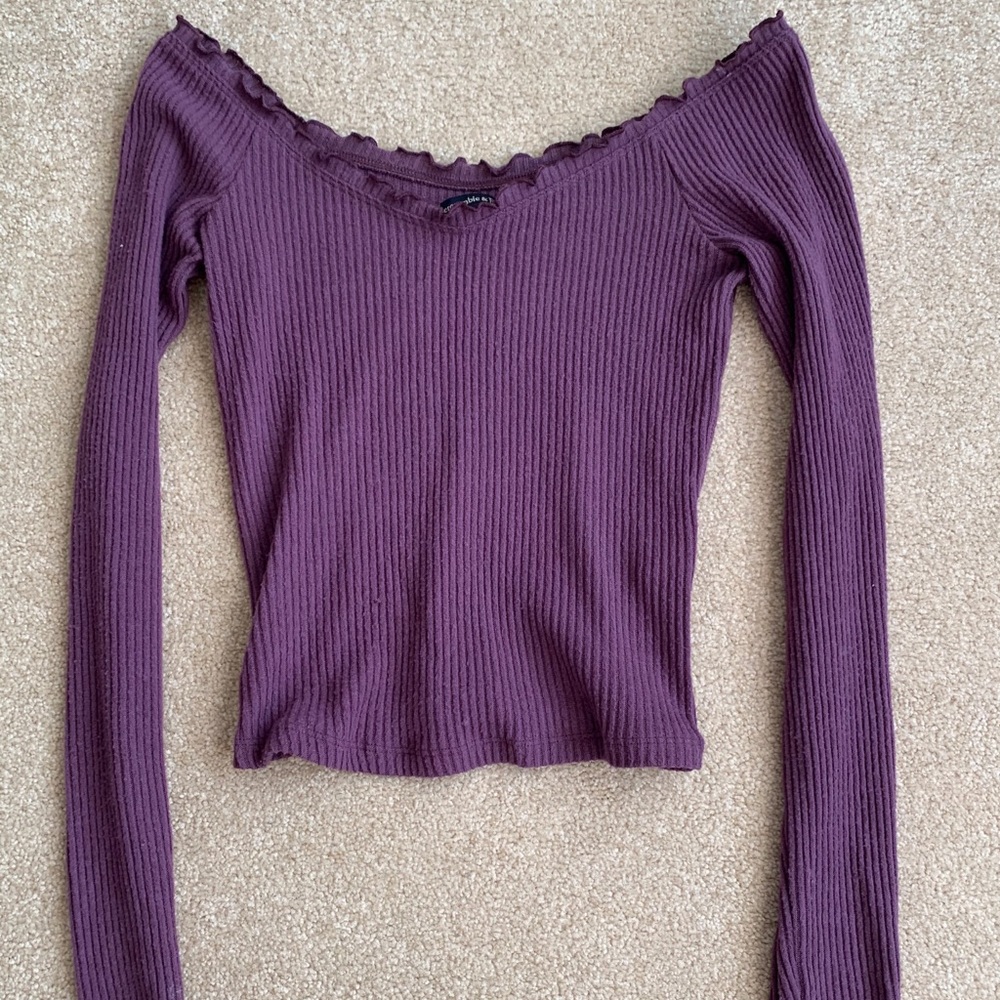 Off the shoulder long sleeve top